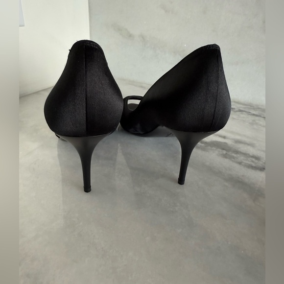 Salvatore Ferragamo Black Satin Pleated Peep-Toe Heels • 9 • NEW - Picture 5 of 11
